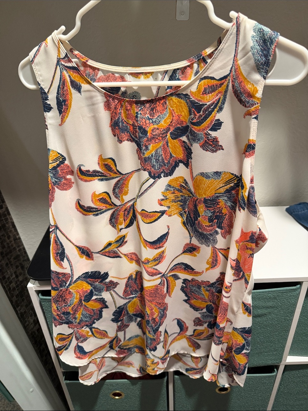 Women's Floral Sleeveless Shell Top - Cream with Multicolor Floral Print